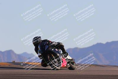 media/Nov-06-2023-Moto Forza (Mon) [[ce023d0744]]/3-Intermediate Group/Session 5 (Turn 9)/